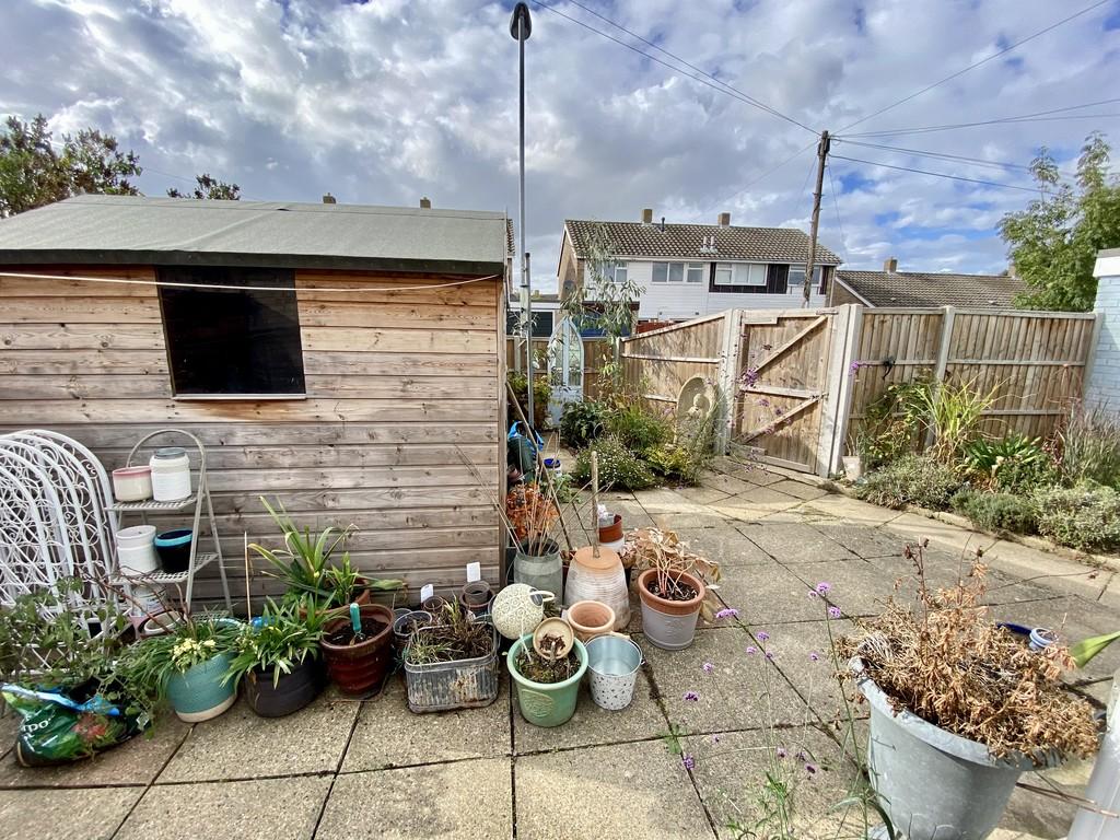 Orchard Way, Wymondham 2 bed semidetached bungalow £250,000