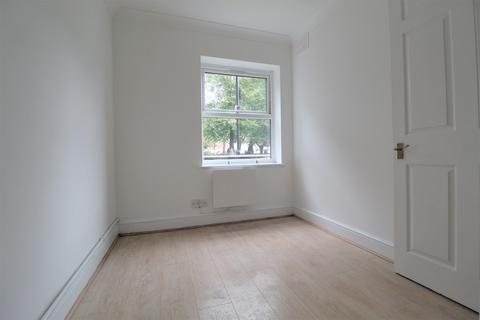 Flat 2, 25 Cameron Road, Croydon, CR0 2SR