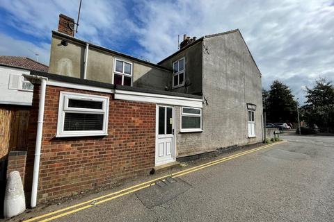 3 bedroom end of terrace house for sale - Lady Haven Road, Cobholm