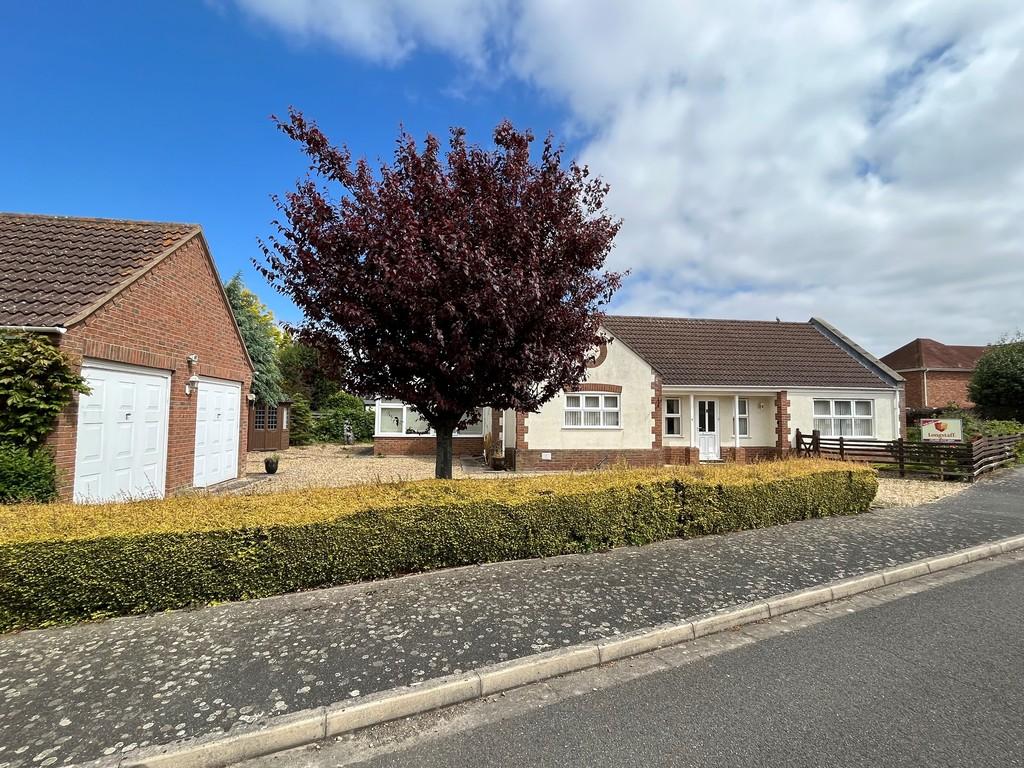 Captains Beck, Pinchbeck 3 bed detached bungalow for sale £325,000