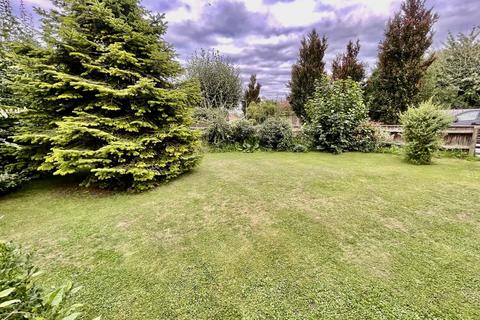 8 Captains Beck, Pinchbeck, Spalding, PE11 3US