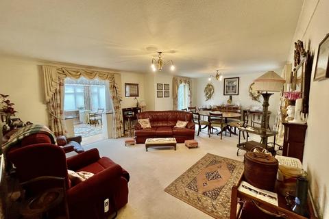 8 Captains Beck, Pinchbeck, Spalding, PE11 3US