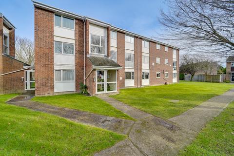 1 bedroom apartment for sale - Wordsworth Close, Royston