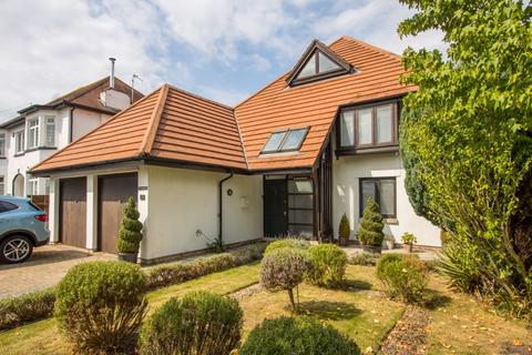 4 bedroom detached house for sale, Augusta Road, Penarth