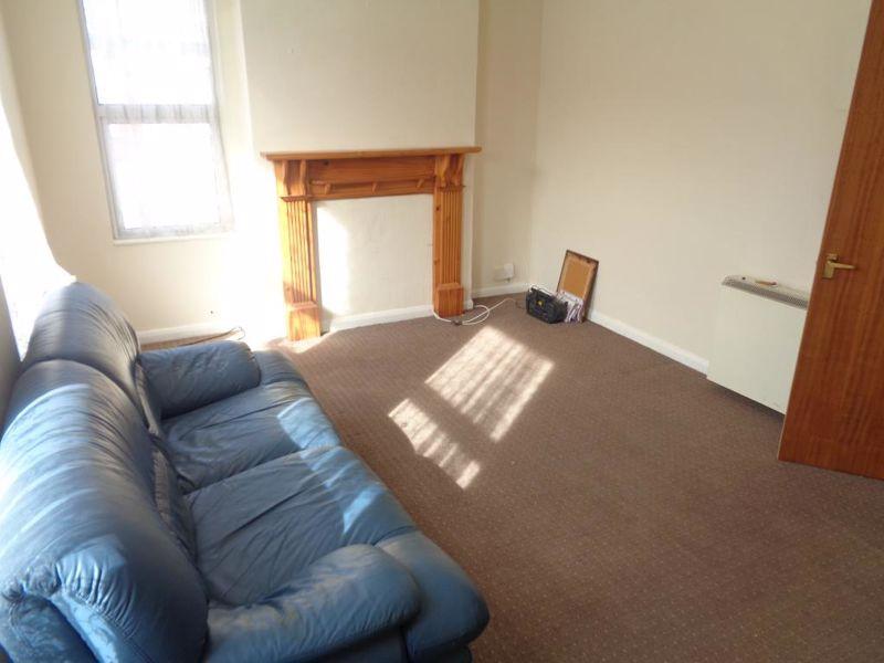 Belle Vue Place, SouthendOnSea 1 bed flat £695 pcm (£160 pw)