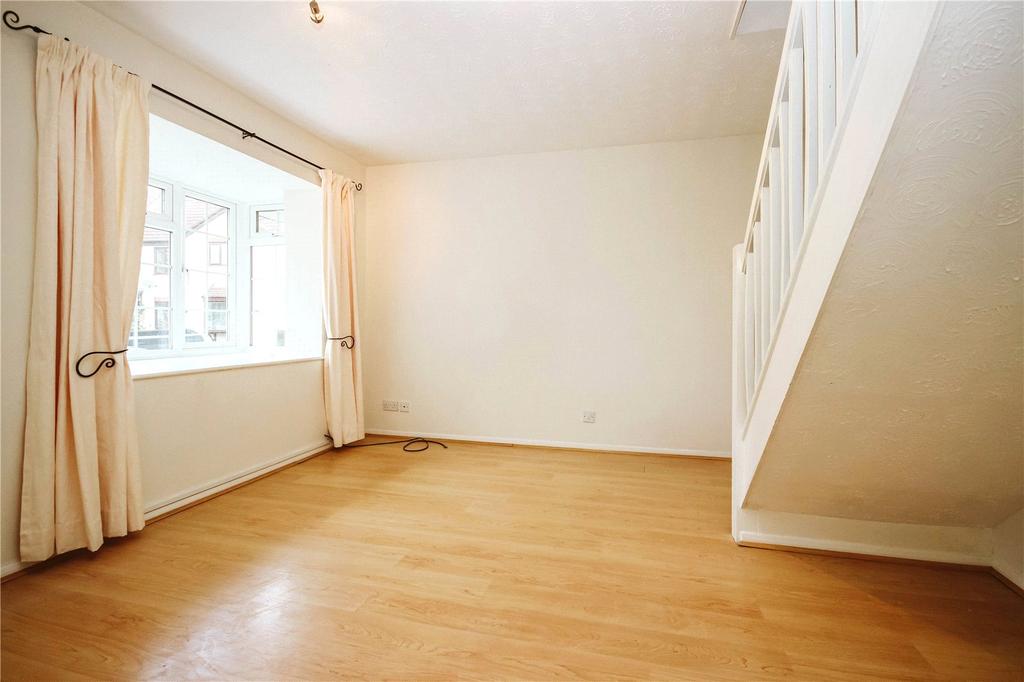 The Glebe, Wrington, Bristol, BS40 2 bed house £800 pcm (£185 pw)