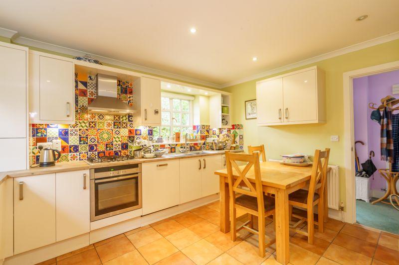 Broyle Road, Chichester 3 bed detached house for sale £549,950