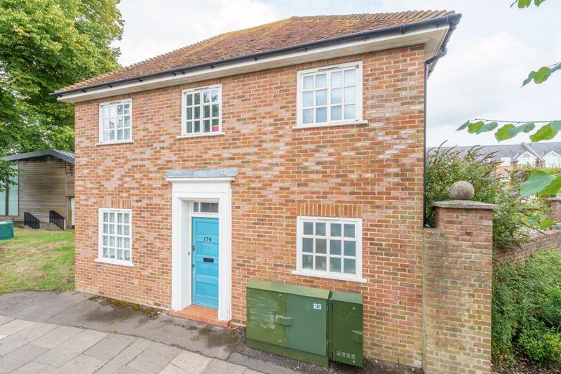 Broyle Road, Chichester 3 bed detached house for sale £525,000