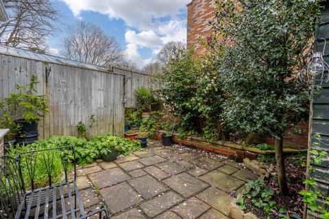 3 bedroom detached house for sale, Broyle Road, Chichester