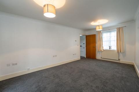3 bedroom detached house for sale, Broyle Road, Chichester