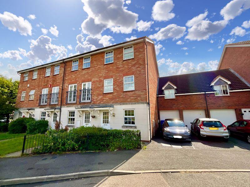 Edgbaston Drive, Trentham 3 bed terraced house £210,000