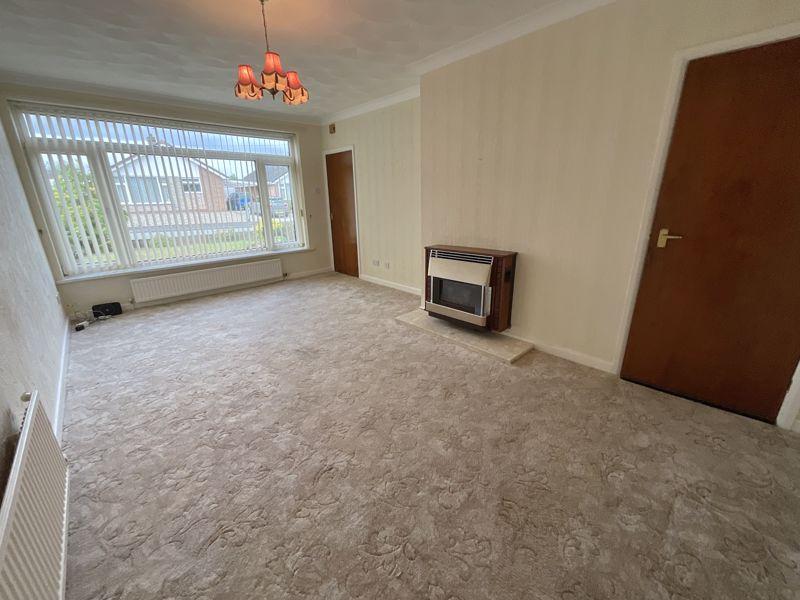 Meadow Way, Stone 2 bed bungalow for sale £240,000