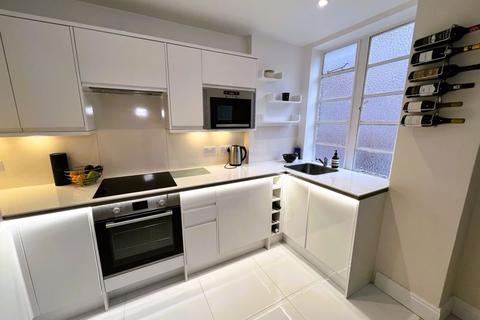 2 bedroom apartment for sale - Du Cane Court, Balham High Road, Balham, SW17 7JS