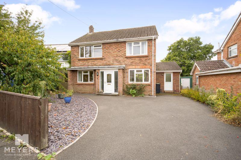 Hollow Oak Road, Stoborough, BH20 3 bed detached house for sale £550,000