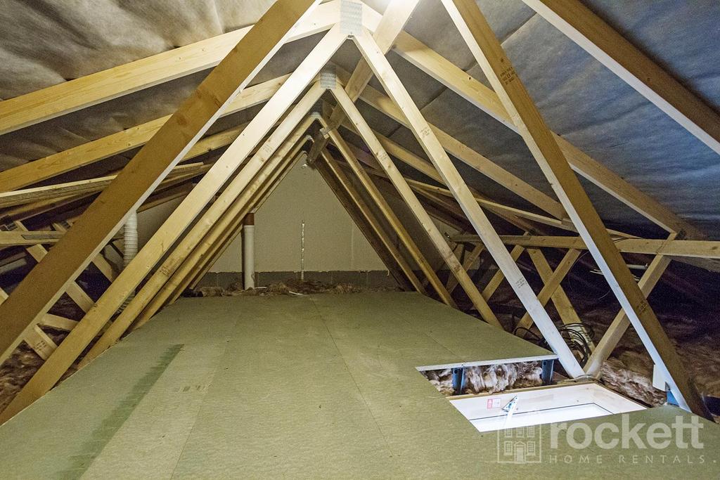 1 Hanchurch Terrance