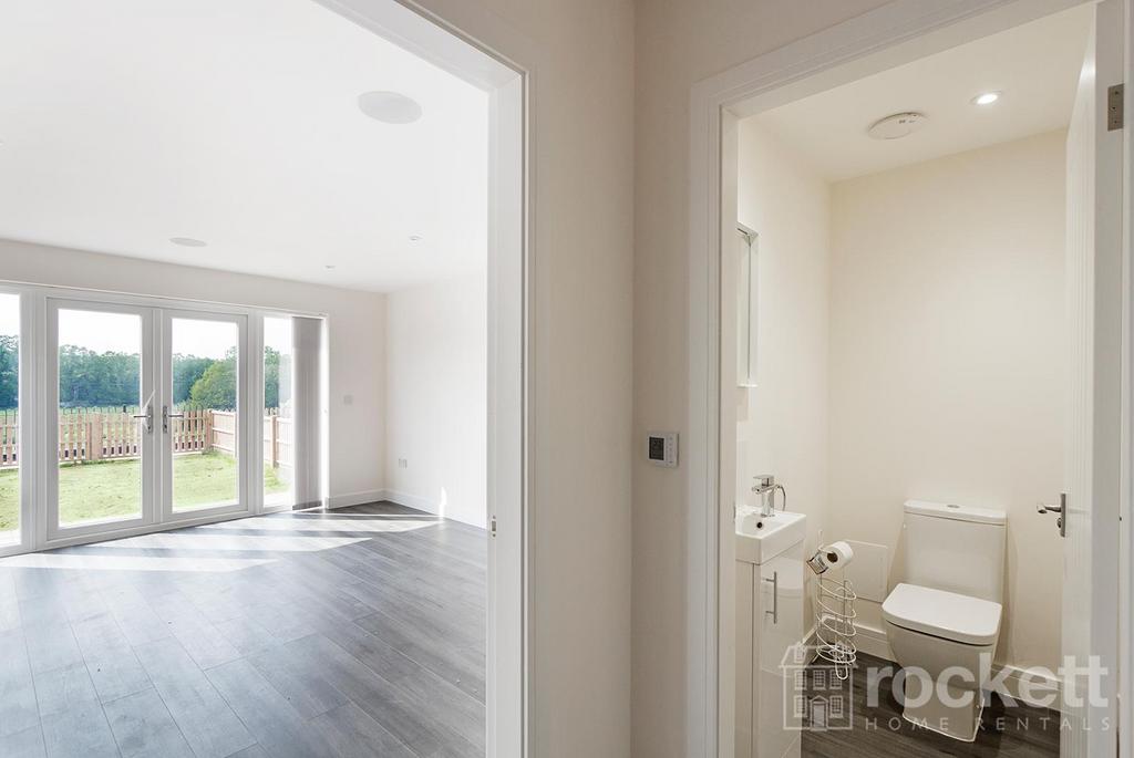 1 Hanchurch Terrance