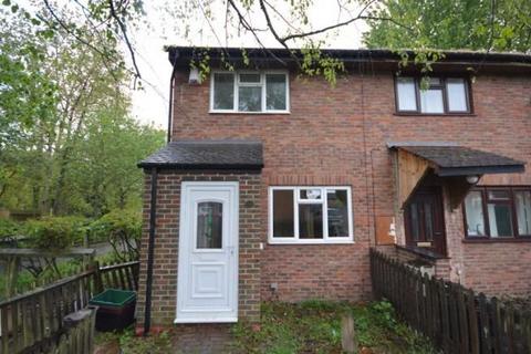 2 bedroom terraced house to rent, Walsham Close, London