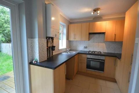 2 bedroom terraced house to rent, Walsham Close, London