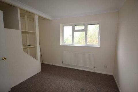 2 bedroom terraced house to rent, Walsham Close, London