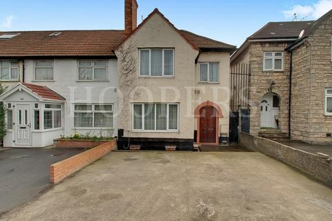 4 bedroom end of terrace house for sale - North Circular Road, London, NW2