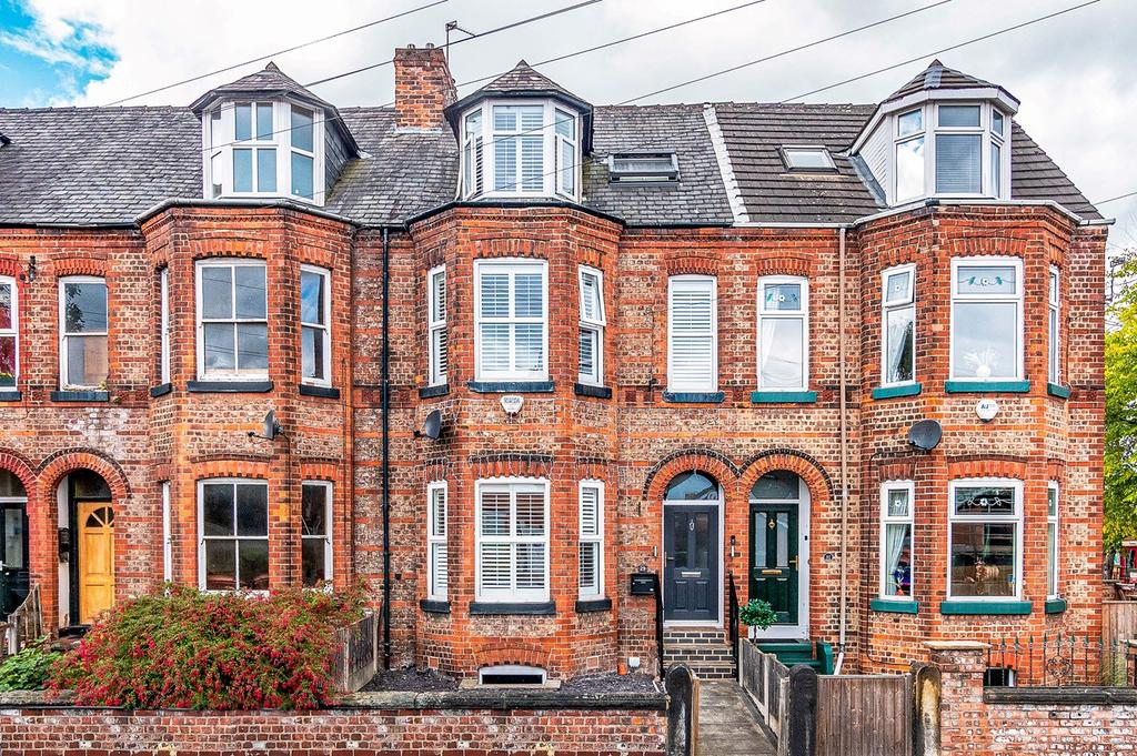 Wycliffe Road, Urmston, Manchester, M41 4 bed terraced house for sale