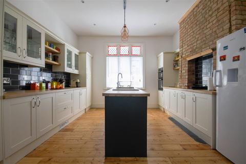 32 Augusta Road, Ramsgate, CT11 8JS