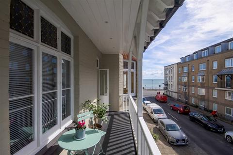 32 Augusta Road, Ramsgate, CT11 8JS