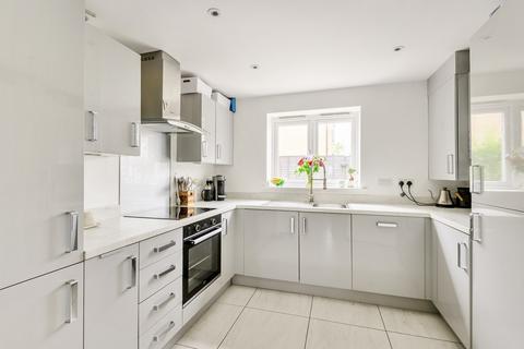 2 Faraday Corner, Shefford, SG17 5ZG