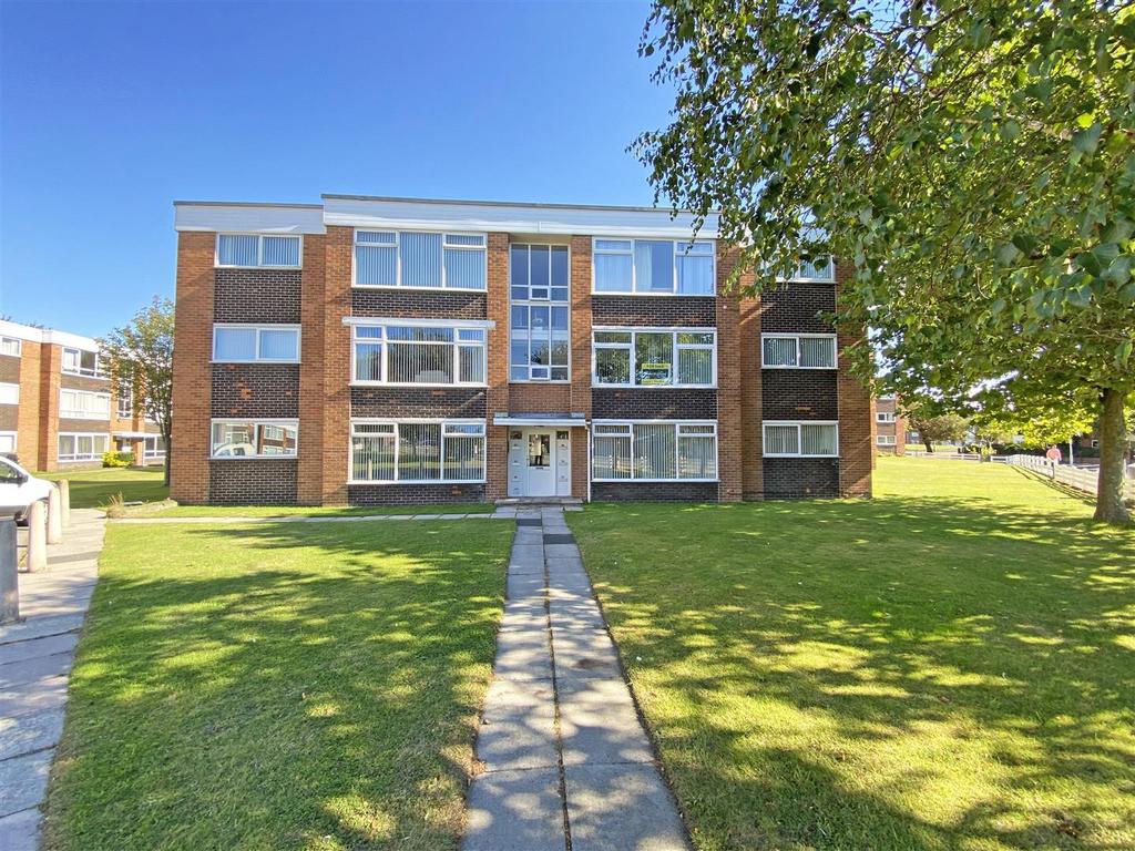 Avon Court, Crosby 2 bed apartment £159,995