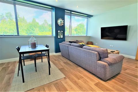 Flat 2, Haslemere House Lower Street, Haslemere, GU27 2PE