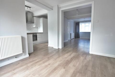 6 Birkdale Road, London, SE2 9HX