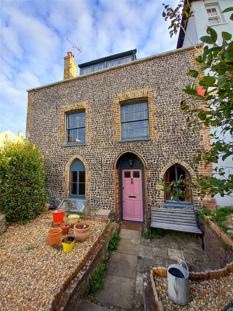 Nelson Place, Broadstairs 4 bed cottage £2,200 pcm (£508 pw)