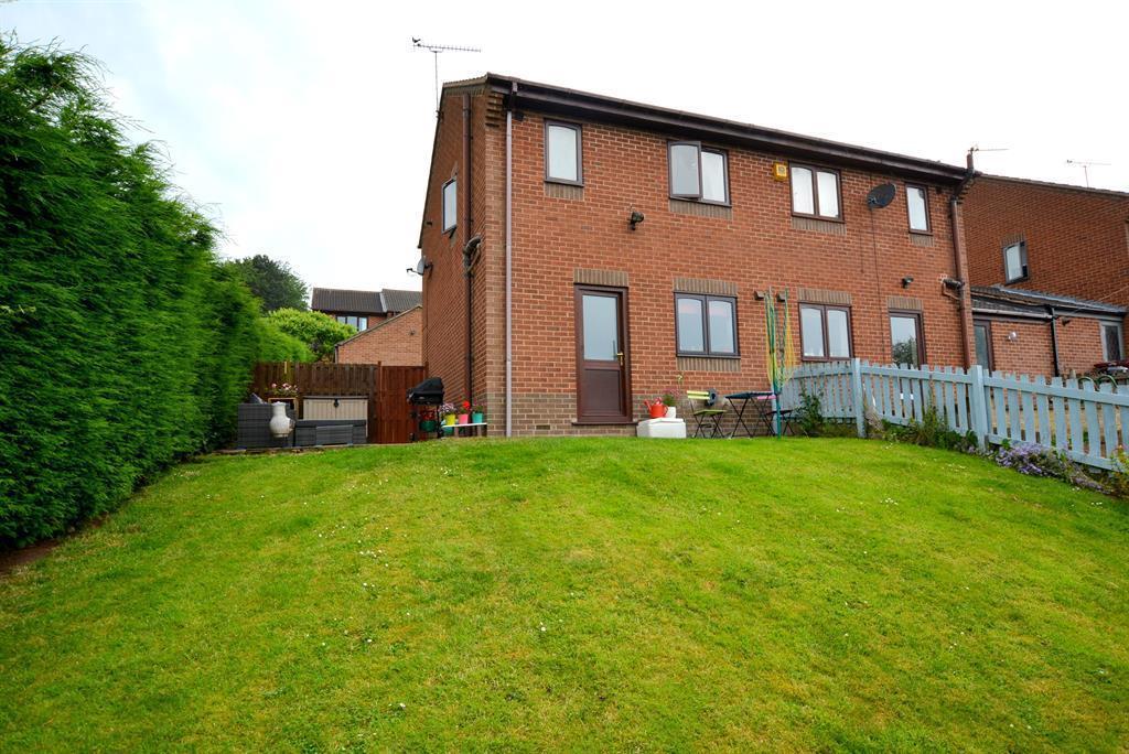 Ivy Spring Close Wingerworth Chesterfield S42 6rr 2 Bed Semi