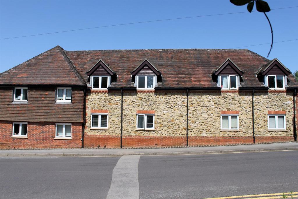 Tanners Lane, Haslemere 1 bed property for sale £100,000