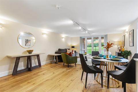 2 bedroom apartment for sale - Bramshaw Court, Haslemere