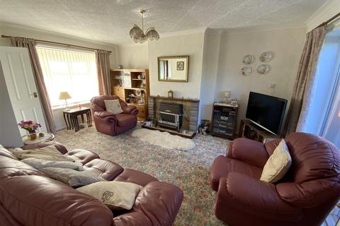 60 Bryncoch, Llanelli, SA14 8RF