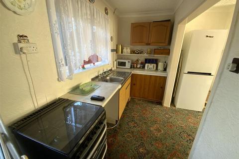 60 Bryncoch, Llanelli, SA14 8RF