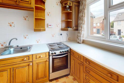 Flat 4, Burnan Court Burnan Road, Whitstable, CT5 2SH