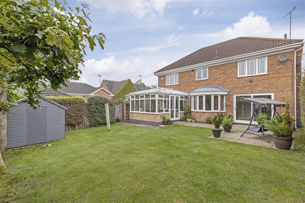 Glebe View, Barlborough, Chesterfield 4 bed detached house for sale £