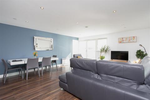 52 Gourlay Yard, Dundee, DD1 3BR