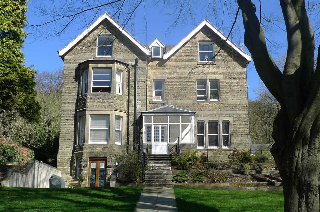 Park Road, Buxton 2 bed apartment £225,000