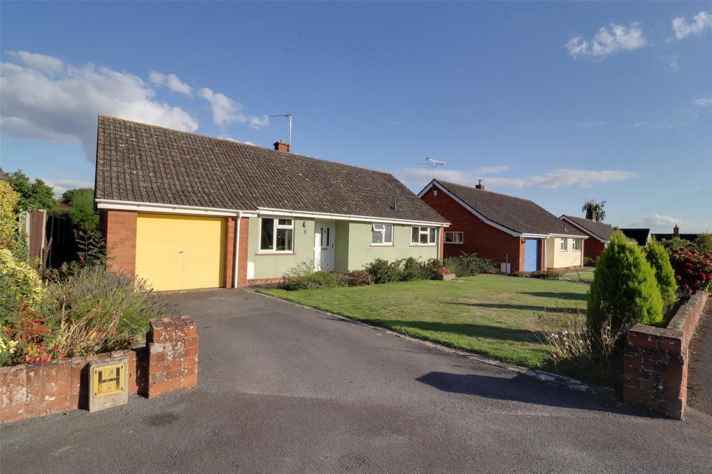 Kendall Close, Creech Heathfield... 3 bed bungalow £425,000
