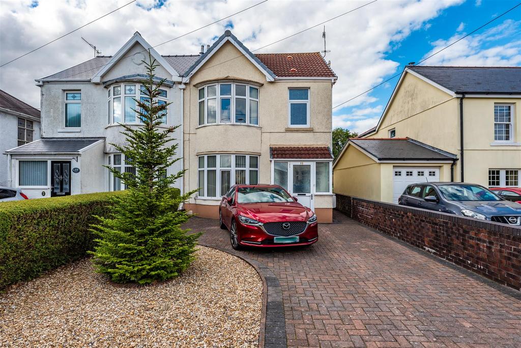 Pontardulais Road, Gorseinon, Swansea 3 bed semidetached house £250,000