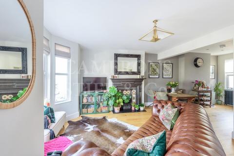2 bedroom flat for sale - Beaconsfield Road, London