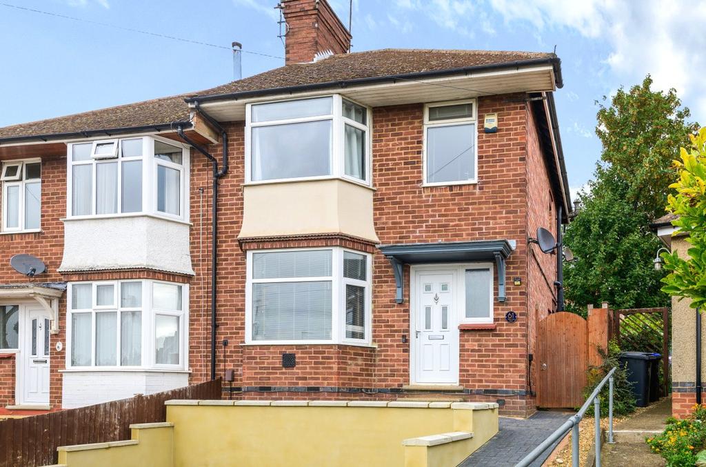 Malcolm Drive, Duston, Northampton, Northamptonshire, NN5 3 bed semi