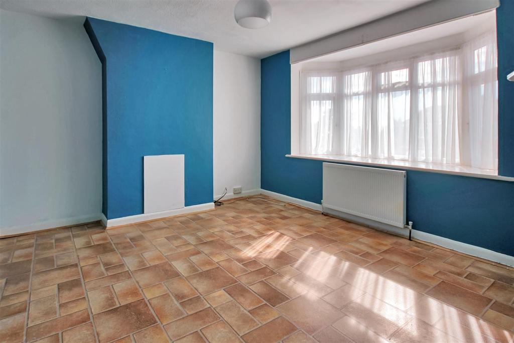 Mill Lane, Portslade, Brighton 3 bed property £1,550 pcm (£358 pw)