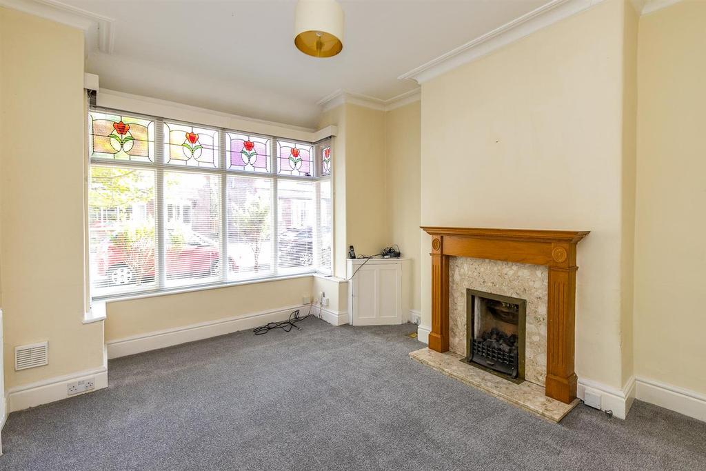 Seymour Road, Cheadle Hulme 3 bed semidetached house £1,200 pcm (£