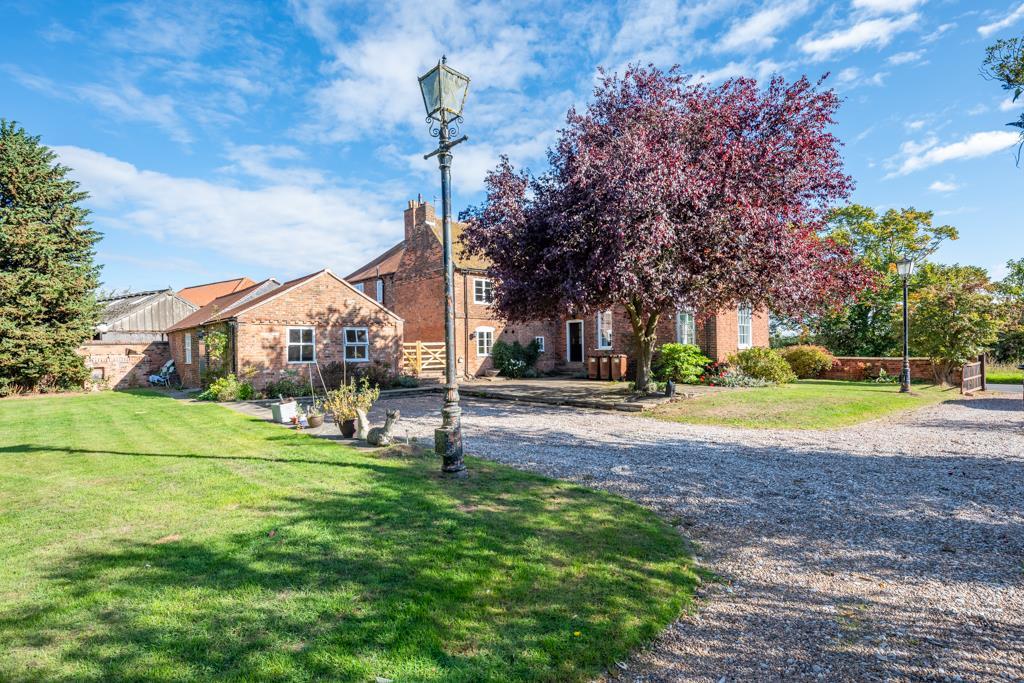 Riverside, Stoke Bardolph, Nottingham 2 bed semidetached house £