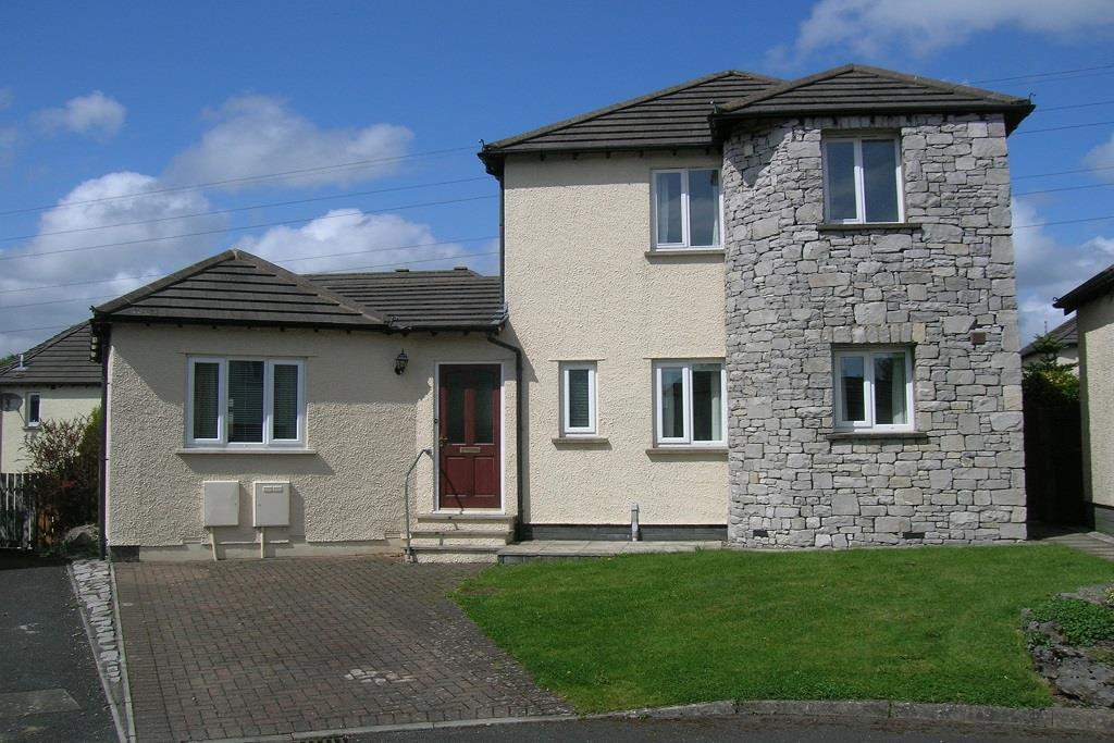 Wasdale Close, Kendal 4 bed detached house £1,300 pcm (£300 pw)