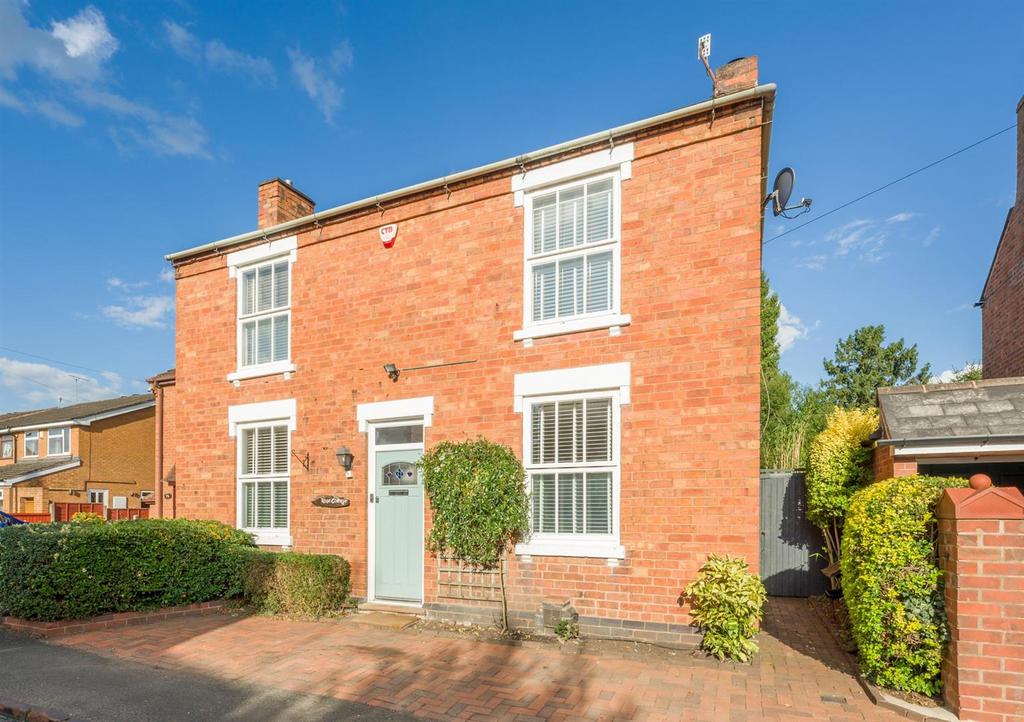 Street, Stourbridge, DY8 3QU 3 bed detached house £425,000
